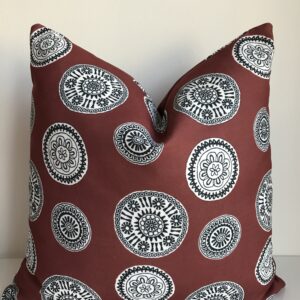 Bordo - Beyaz Baskı Desenli Kumaş Kırlent Kılıfı - Özel Ölçü Seçenekli