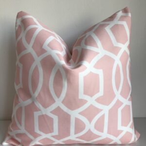 Pembe - Beyaz Baskı Desenli Kumaş Kırlent Kılıfı - Özel Ölçü Seçenekli
