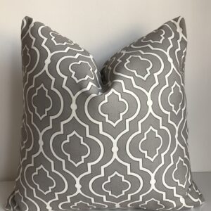 Gri - Beyaz Baskı Desenli Kumaş Kırlent Kılıfı - Özel Ölçü Seçenekli